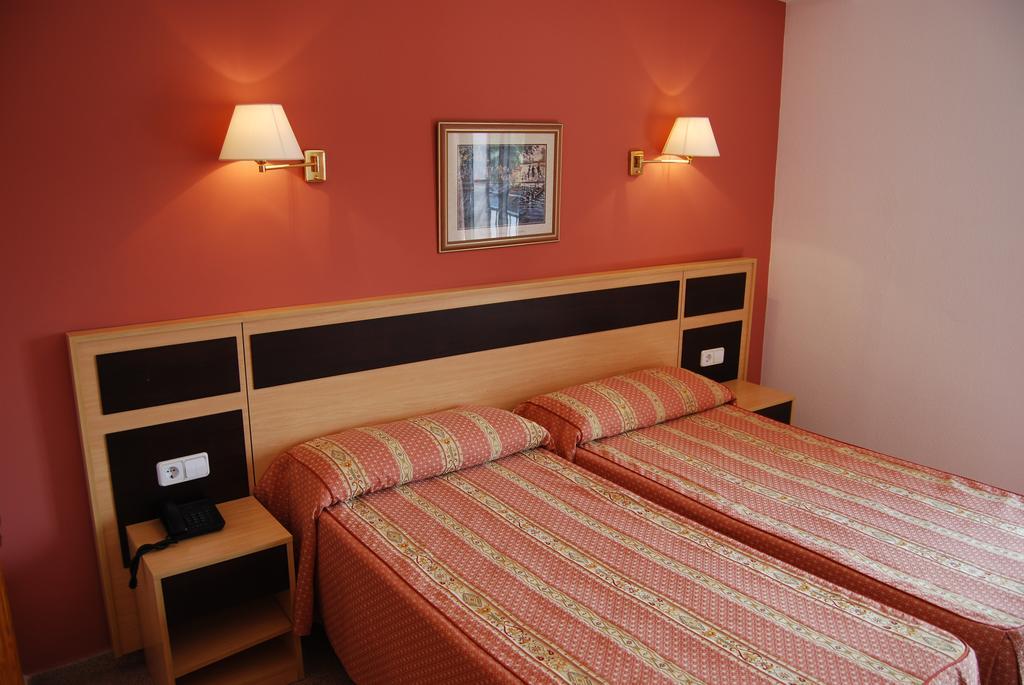 Hotel Santa Faz 2*